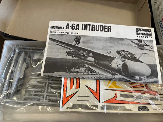 Grumman A-6A Intruder (U.S. Navy Attack Plane)- 1/72 scale