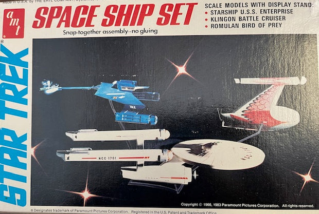 Star Trek Space Ship Set (snap together assembly)