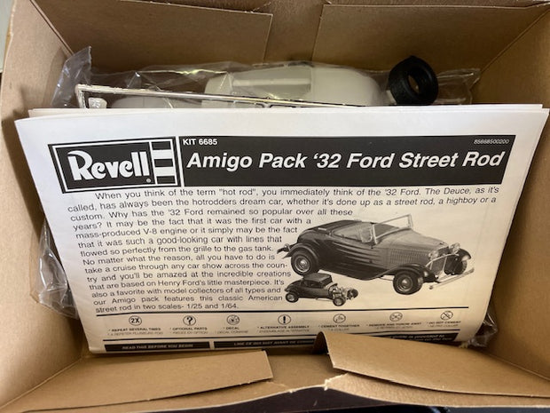 1932 Ford Street Rod 'Amigo Pack'  - 1/24 scale