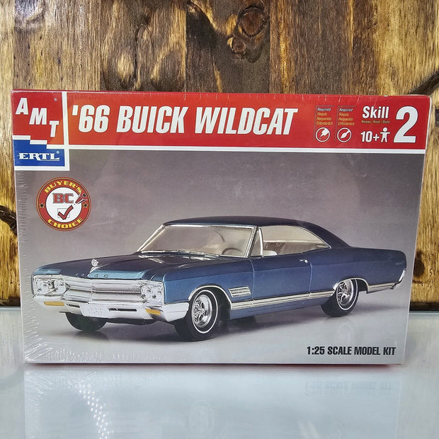 AMT ERTL '66 Buick Wildcat Muscle Car