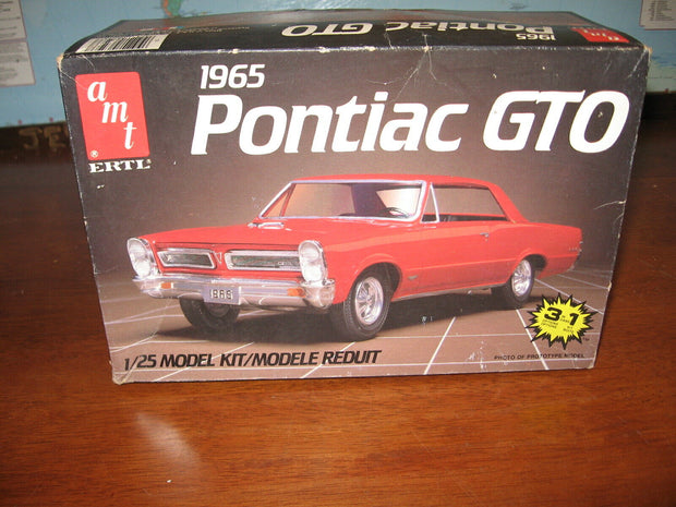 Vintage 1986 AMT 1965 Pontiac GTO 3 in 1 model kit 6593A