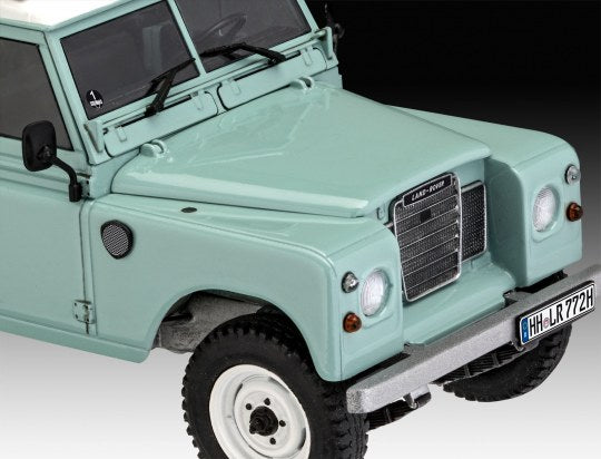 Land Rover Series III 109