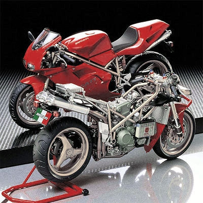 Ducati 916 Motorcycle